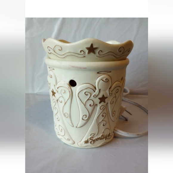 Scentsy Full Sized 'Heavenly' Warmer, Retired - Picture 4 of 10